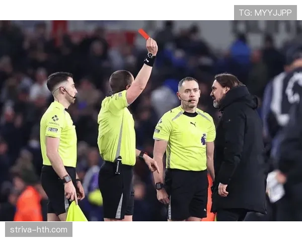 利兹联主帅持续引领球队攻势足球,状态回暖备受关注 利兹联主帅持续引领球队攻势足球,状态回暖备受关注