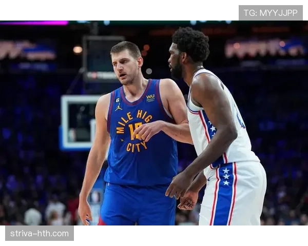 约基奇背身单打效率优于恩比德，拉开进攻空间